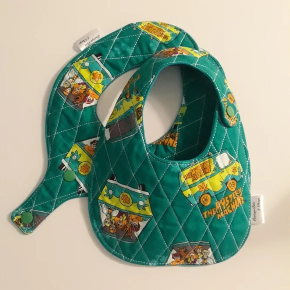 (New) Scooby Doo Bib Binky set